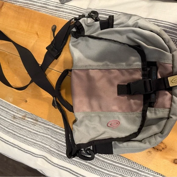 Timbuk2 Two-Tone Gray and Tan Satchel - Picture 7 of 7